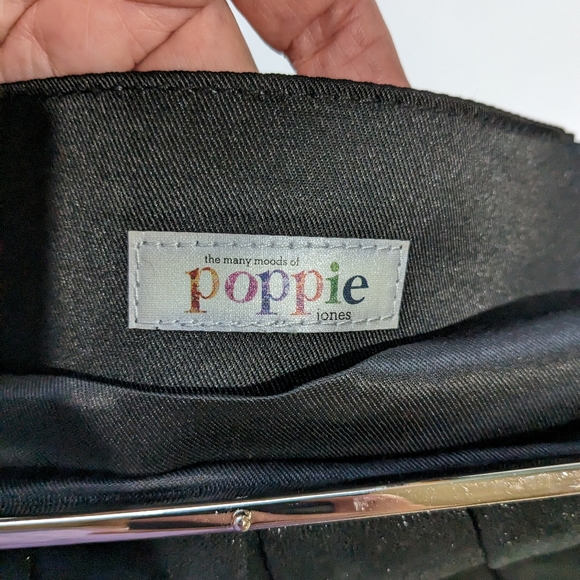 Poppie Jones clutch - Picture 6 of 9